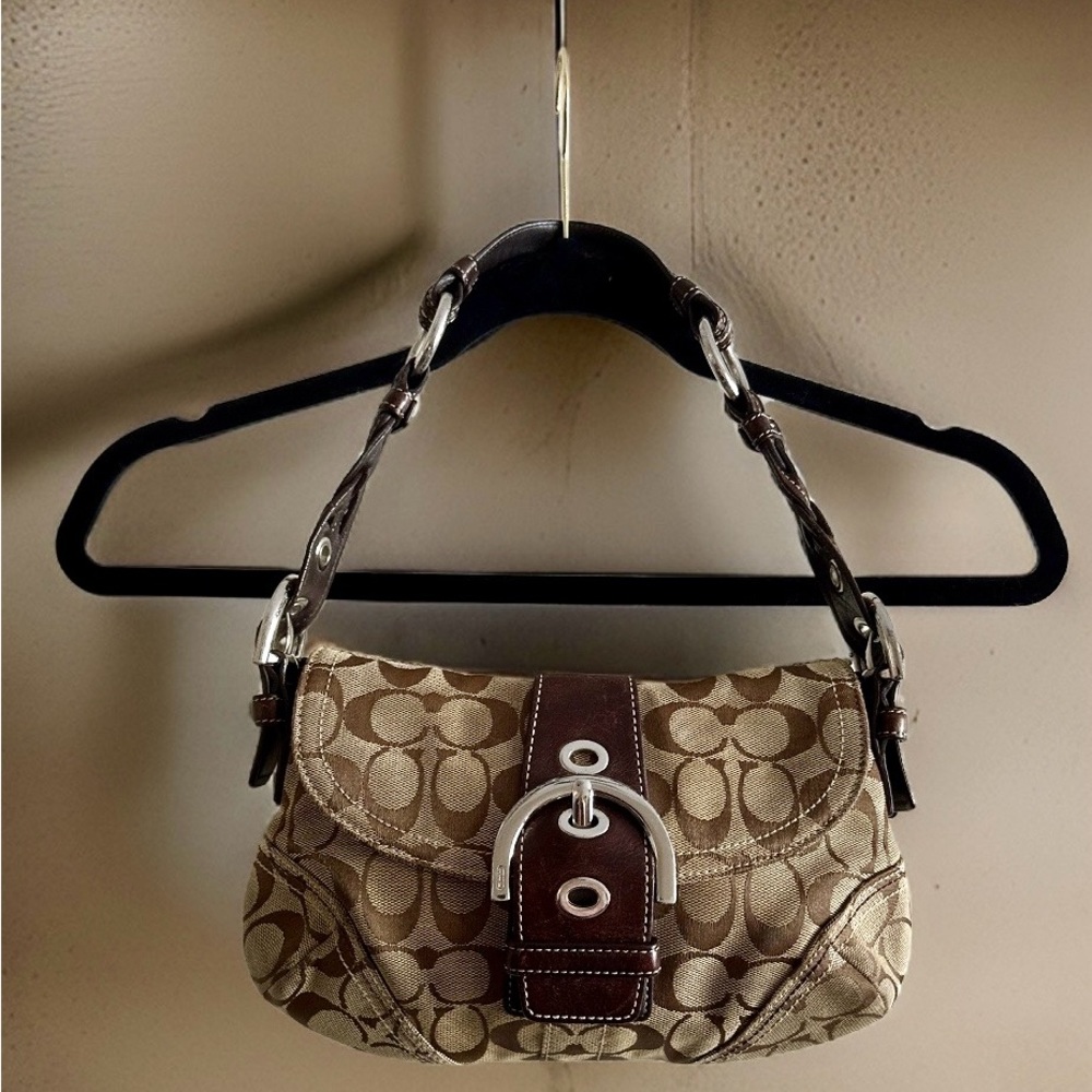 Coach Signature Purse